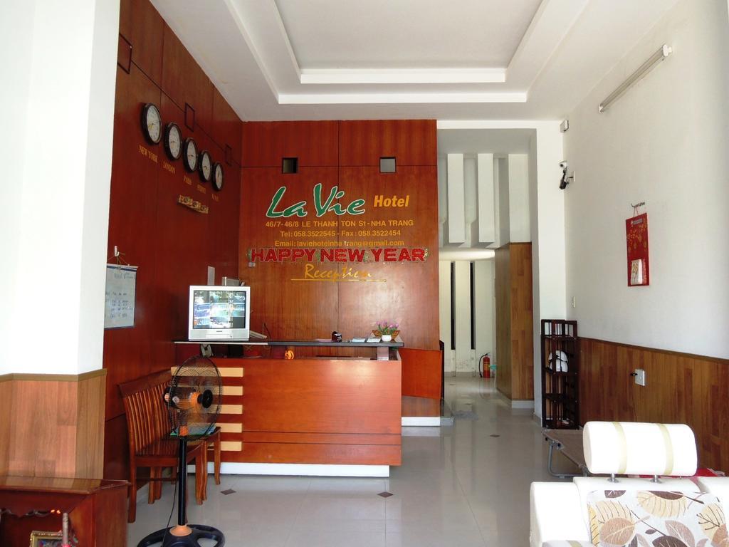 Lavie Hotel Nha Trang Exterior foto