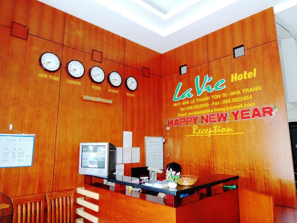 Lavie Hotel Nha Trang Exterior foto